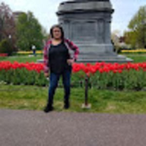 Meet your Posher, Damaris